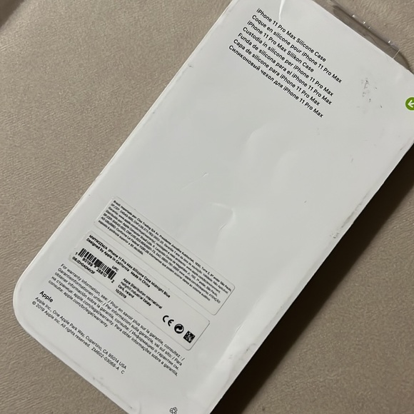 Apple iPhone 11 Pro Max Silicone Case - Midnight Blue - Picture 5 of 5